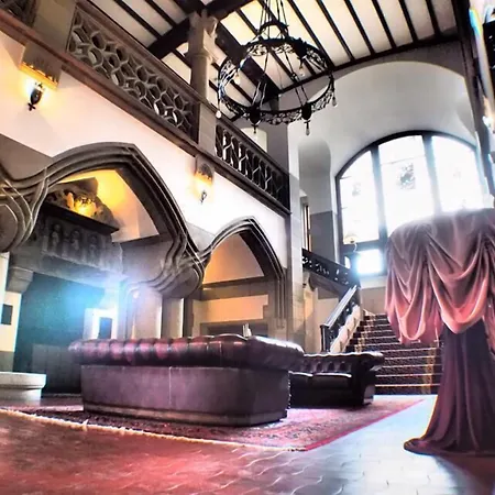 מלון Schloss Wolfsbrunnen 4*