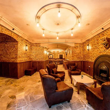 מלון Schloss Wolfsbrunnen