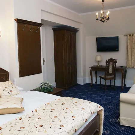 Schloss Wolfsbrunnen מלון Schwebda