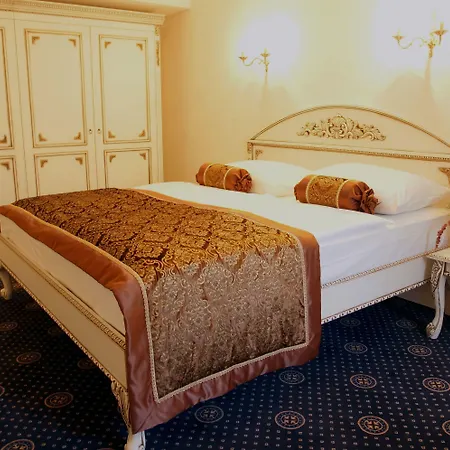 Schloss Wolfsbrunnen מלון Schwebda