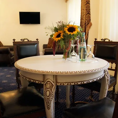 Schloss Wolfsbrunnen מלון Schwebda