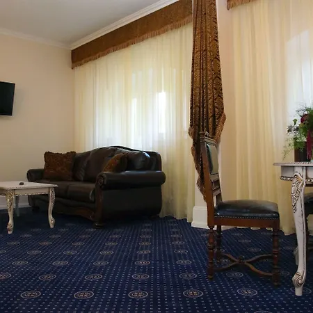 מלון Schloss Wolfsbrunnen