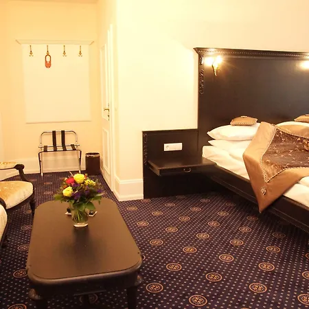 Schloss Wolfsbrunnen מלון 4*