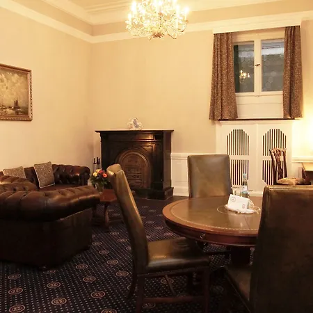 Schloss Wolfsbrunnen Schwebda