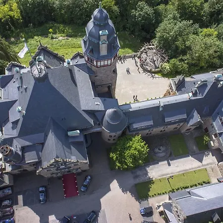 Отель Schloss Wolfsbrunnen