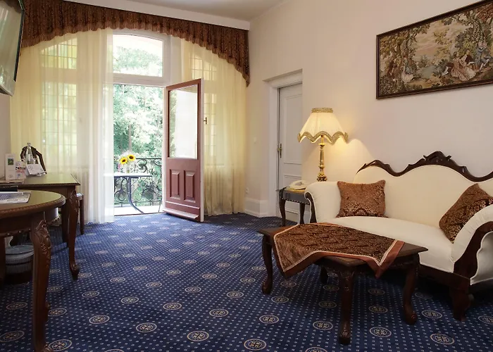 Schloss Wolfsbrunnen Отель Schwebda