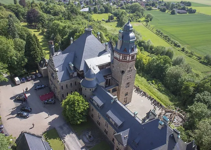 Отель Schloss Wolfsbrunnen 4*