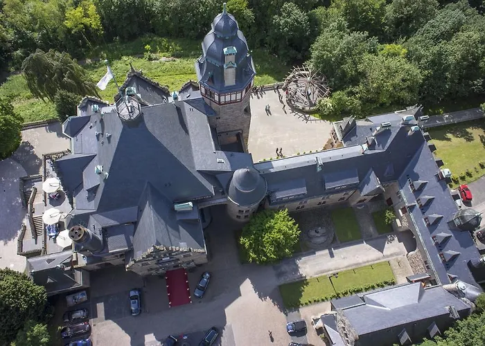 Отель Schloss Wolfsbrunnen