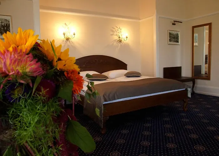 Schloss Wolfsbrunnen Отель 4*